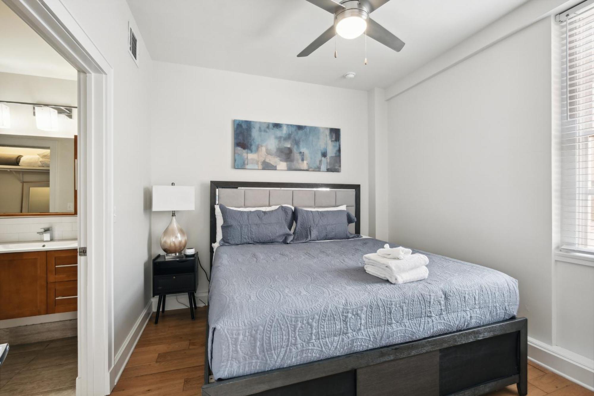 Amazing Condos Beautiful View 2 Blocks To French Quarter, Small Rooftop Pool, Gym, Seanger Theater, Super Dome, And Bourbon St Nova Orleães Quarto foto
