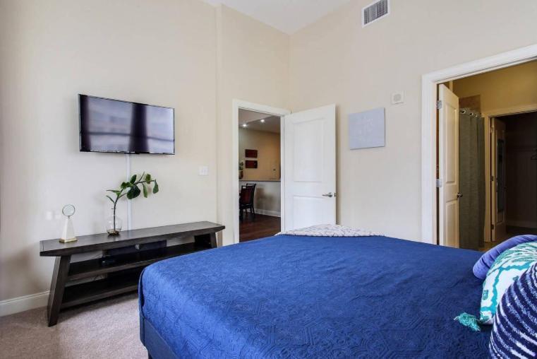 Amazing Condos Beautiful View 2 Blocks To French Quarter, Small Rooftop Pool, Gym, Seanger Theater, Super Dome, And Bourbon St Nova Orleães Exterior foto