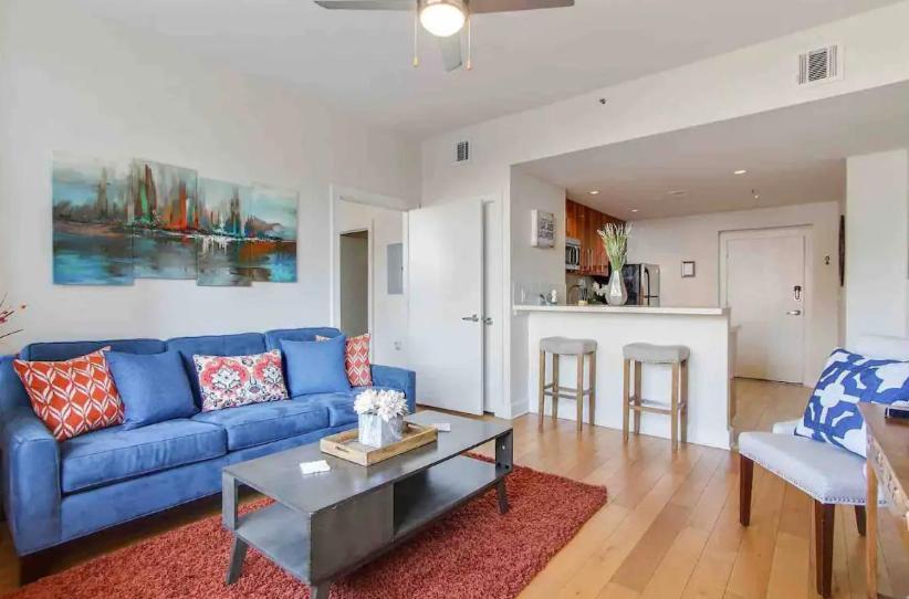 Amazing Condos Beautiful View 2 Blocks To French Quarter, Small Rooftop Pool, Gym, Seanger Theater, Super Dome, And Bourbon St Nova Orleães Exterior foto