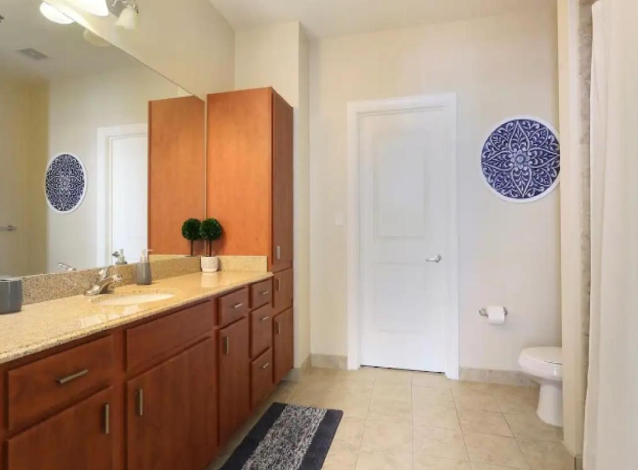 Amazing Condos Beautiful View 2 Blocks To French Quarter, Small Rooftop Pool, Gym, Seanger Theater, Super Dome, And Bourbon St Nova Orleães Exterior foto