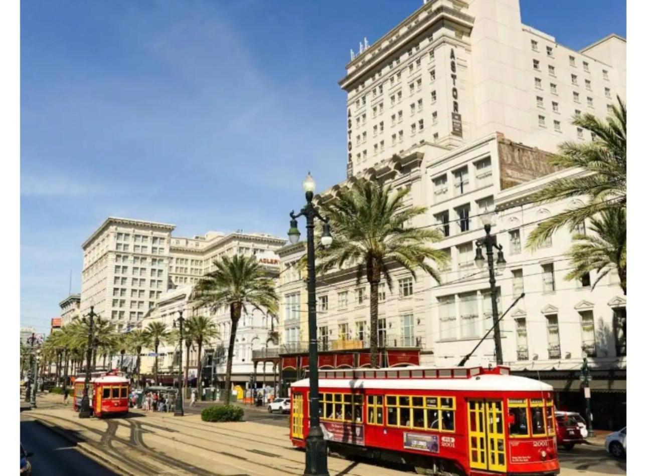 Amazing Condos Beautiful View 2 Blocks To French Quarter, Small Rooftop Pool, Gym, Seanger Theater, Super Dome, And Bourbon St Nova Orleães Exterior foto